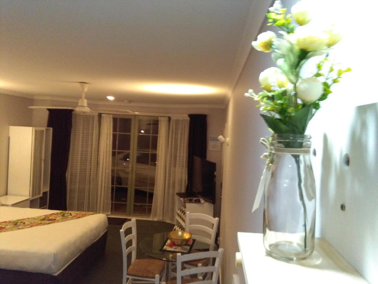 Colonial Lodge Motel Taupo Ngoại thất bức ảnh