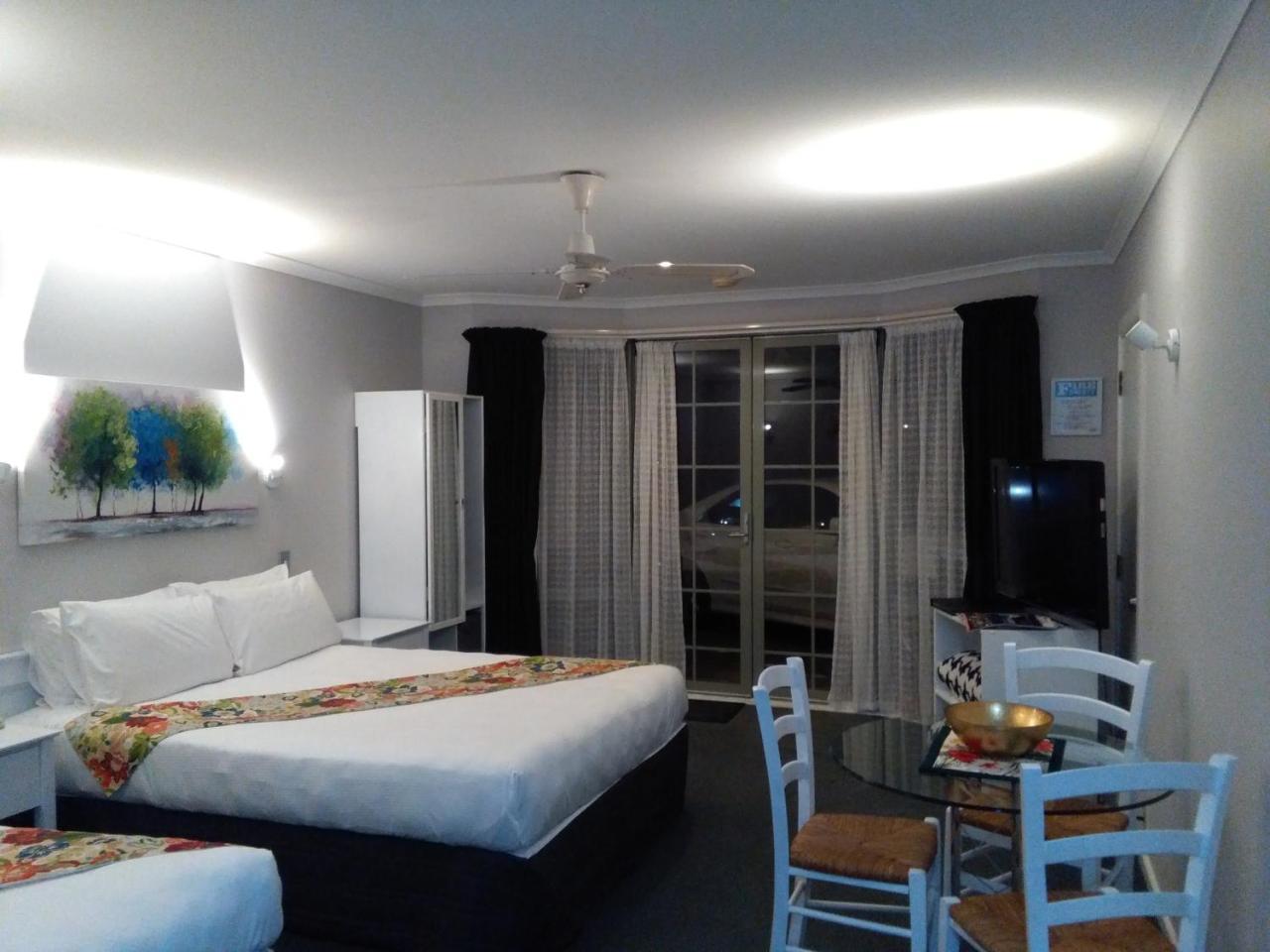 Colonial Lodge Motel Taupo Ngoại thất bức ảnh