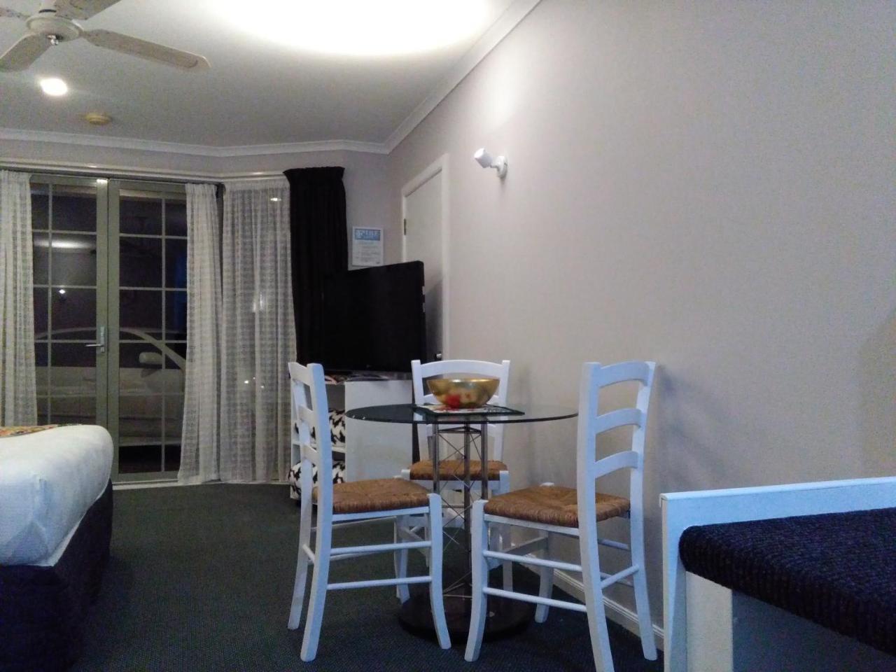 Colonial Lodge Motel Taupo Ngoại thất bức ảnh