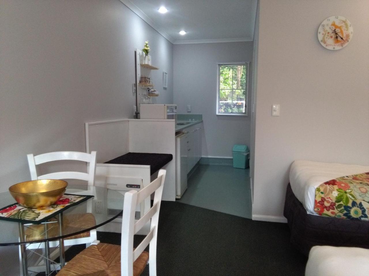 Colonial Lodge Motel Taupo Ngoại thất bức ảnh