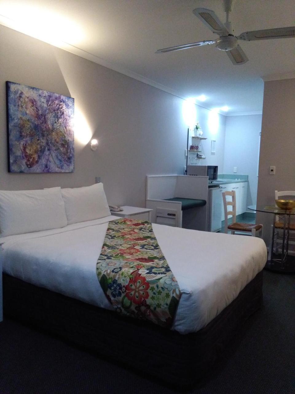 Colonial Lodge Motel Taupo Ngoại thất bức ảnh