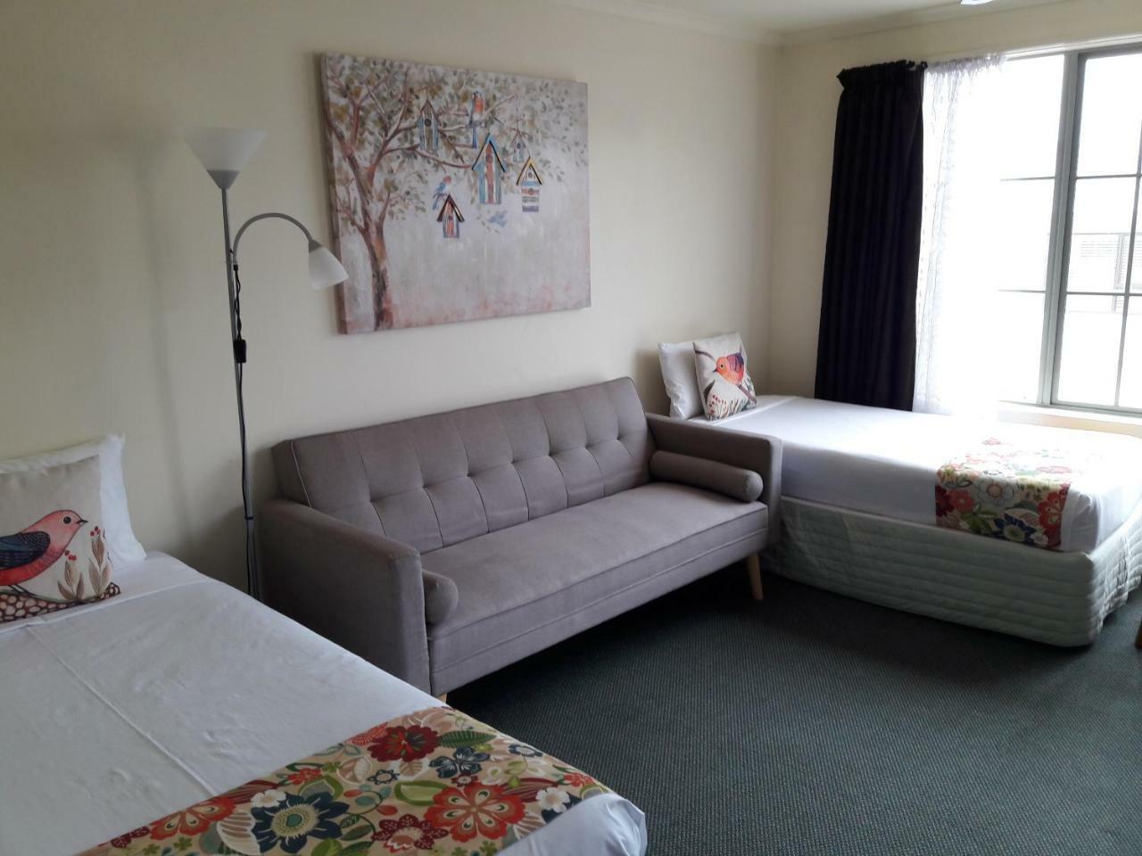 Colonial Lodge Motel Taupo Ngoại thất bức ảnh