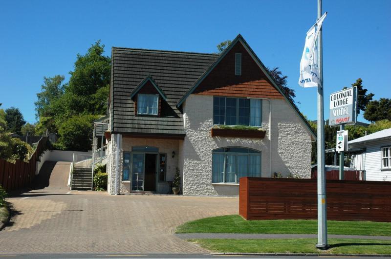Colonial Lodge Motel Taupo Ngoại thất bức ảnh